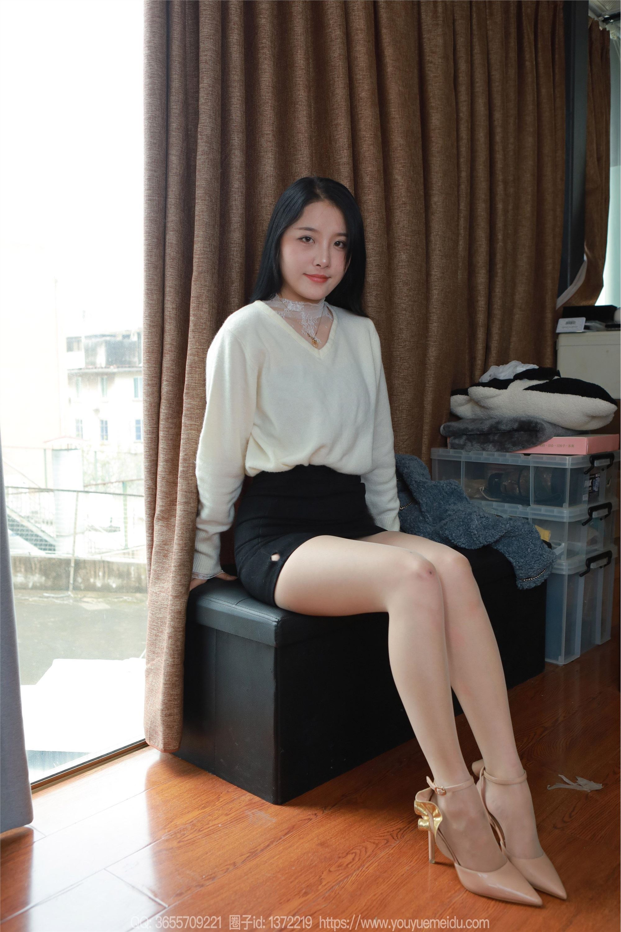 IESS异思趣向  2025.03.03 丝享家 1991 婉萍《酒杯美腿》